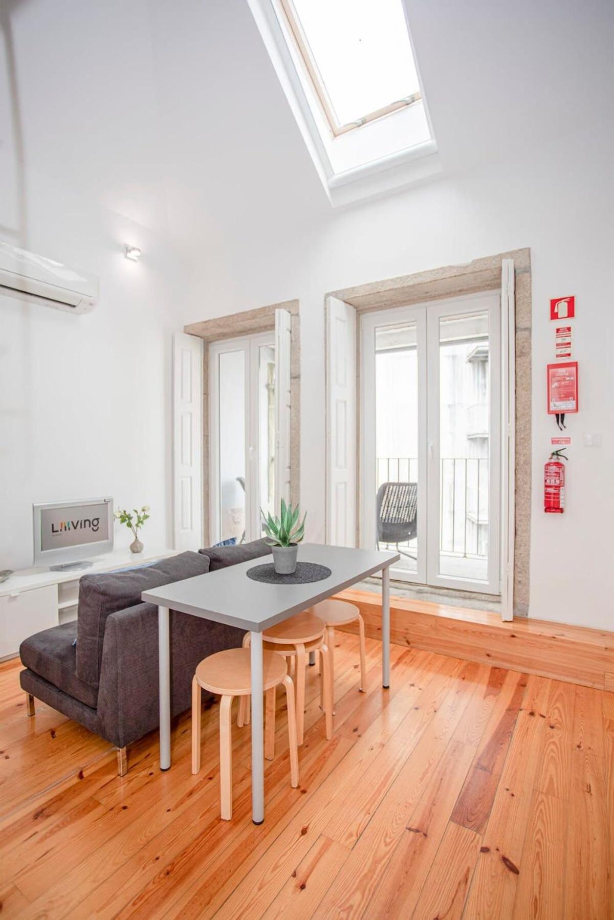 Appartamento Liiiving In Porto - Heart Of Porto Mezzanine Esterno foto